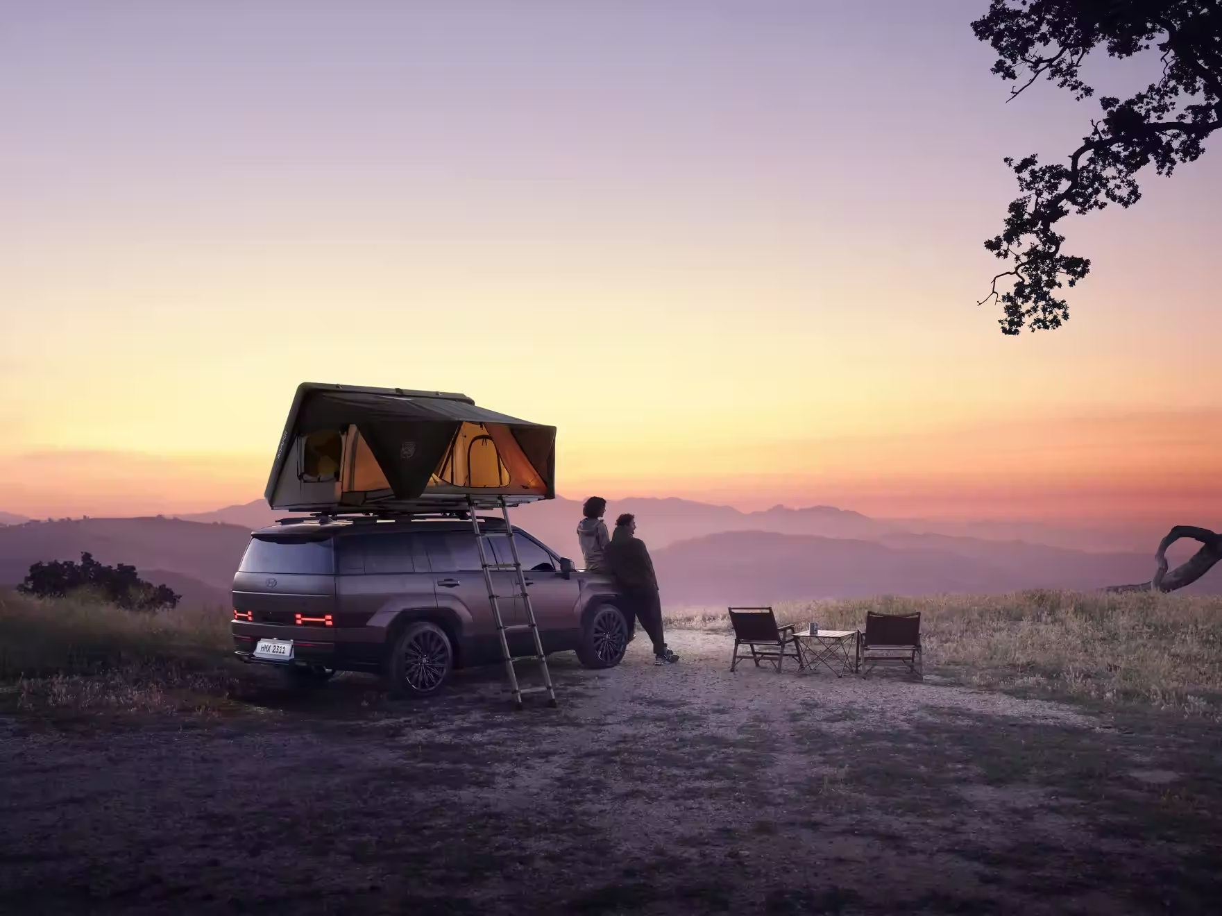 Hyundai Santa Fe Hybrid Tent