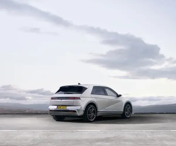 Hyundai IONIQ 5 header
