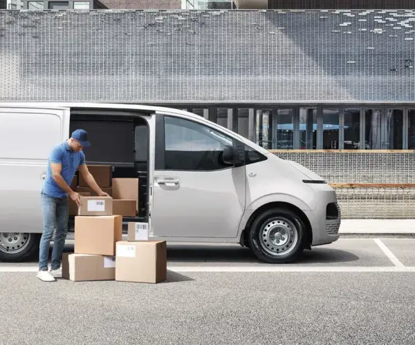 Hyundai STARIA Hero