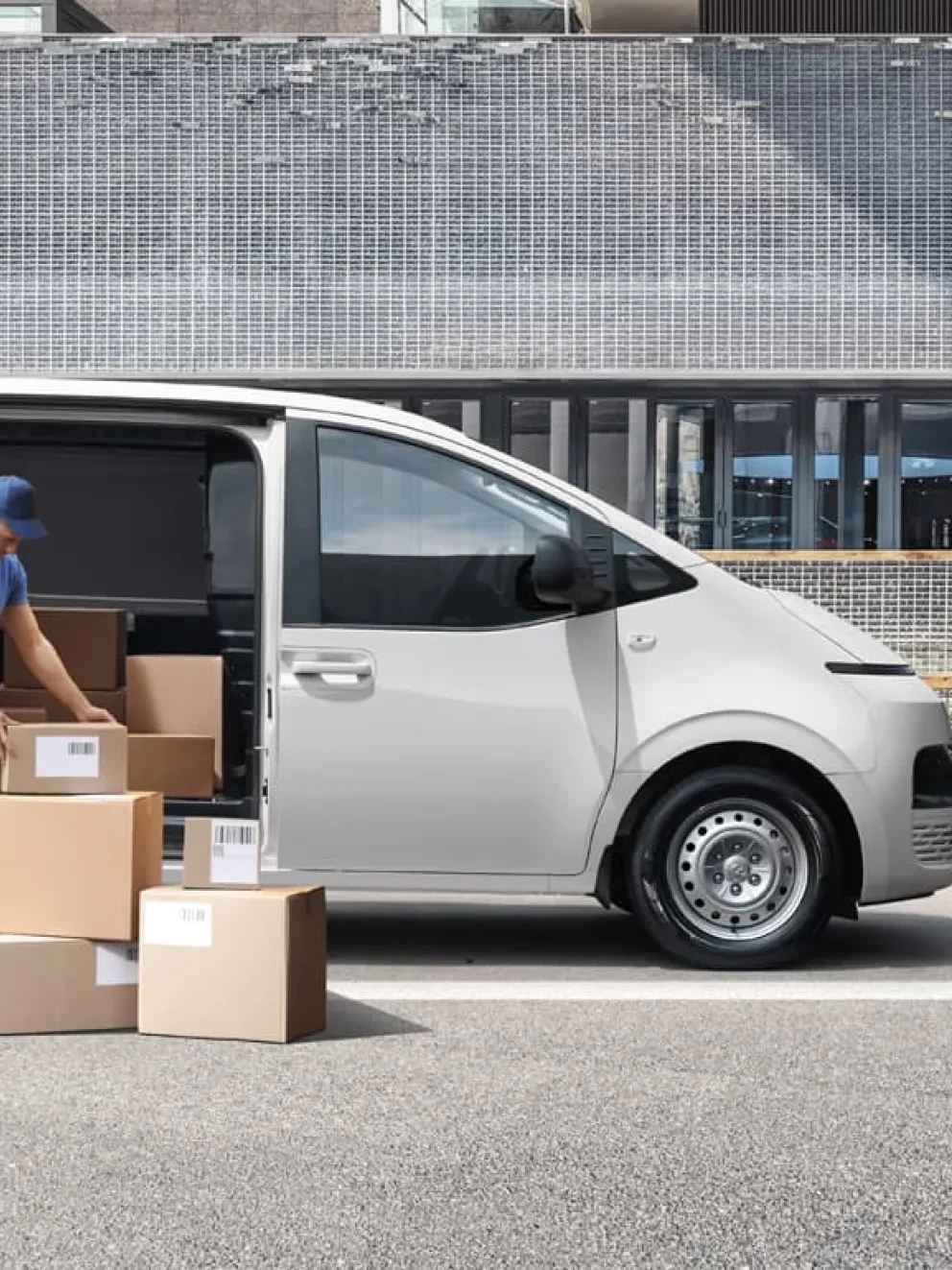 Hyundai STARIA Hero