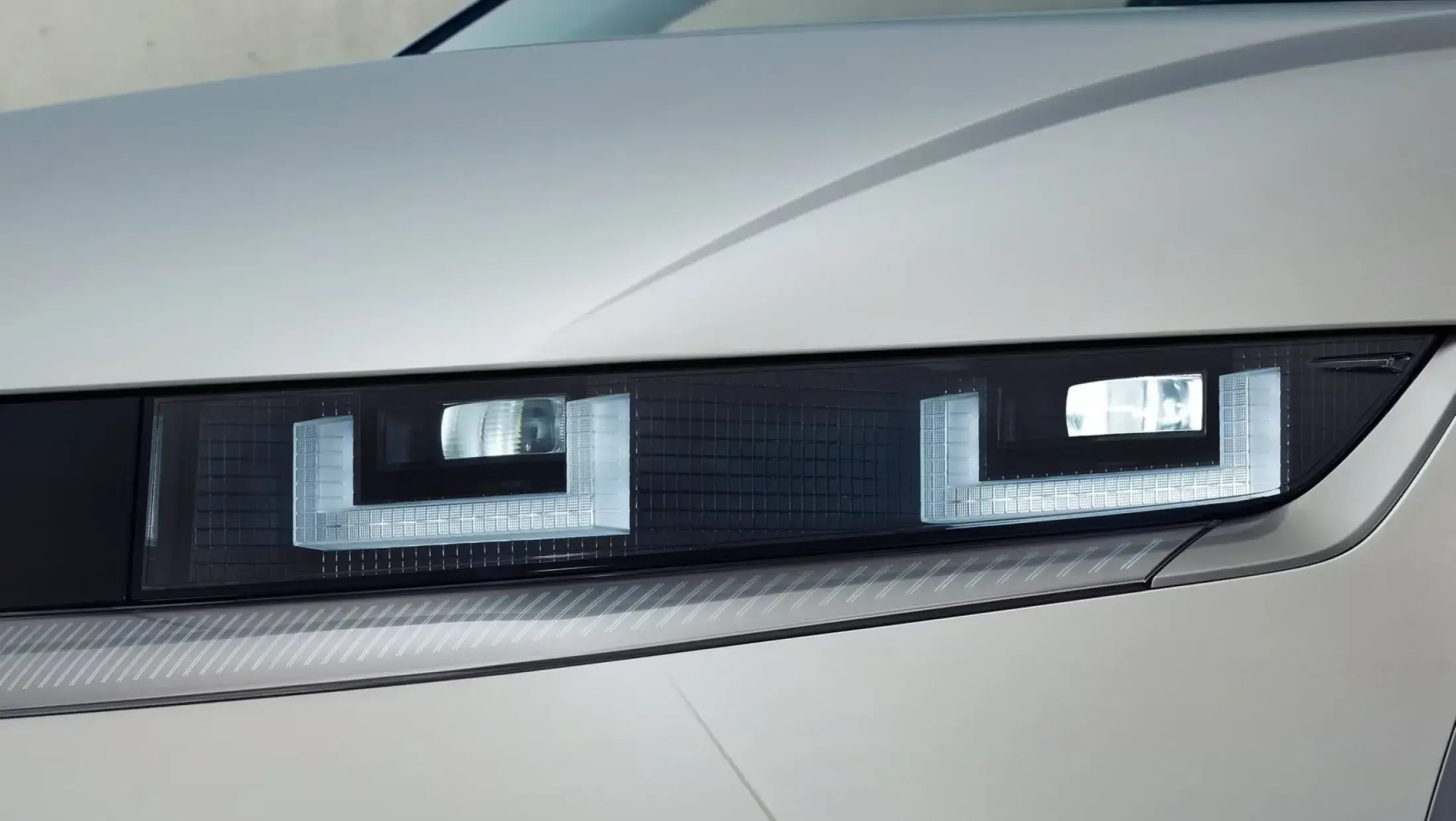 Hyundai IONIQ 5 lights