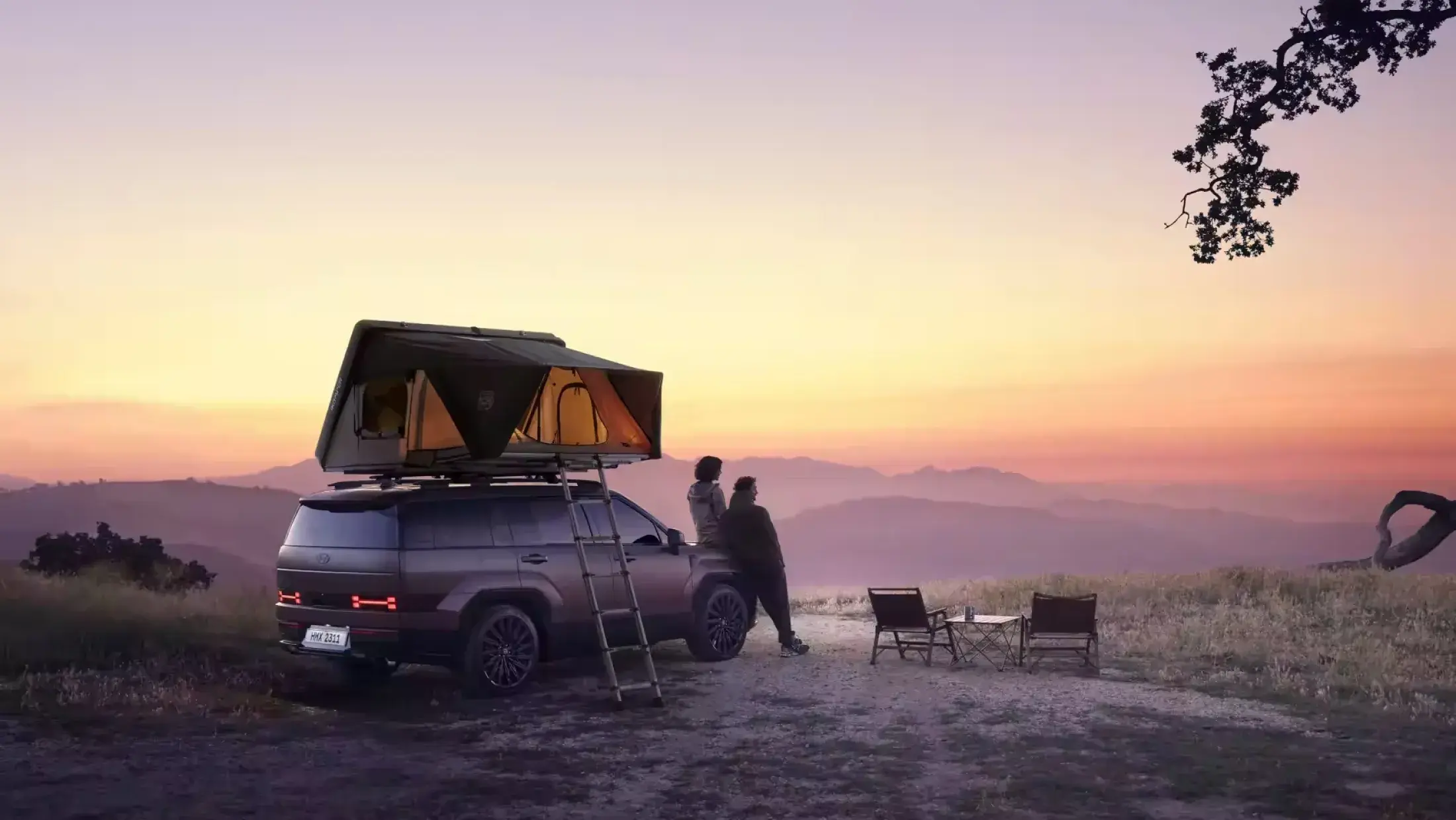 Hyundai Santa Fe Hybrid Tent