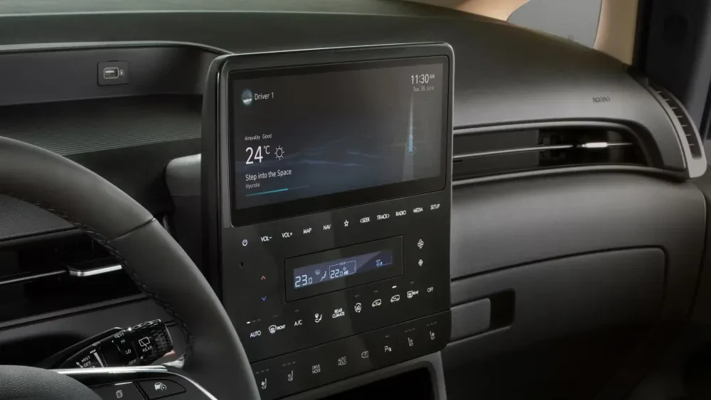 Hyundia STARIA Dashboard